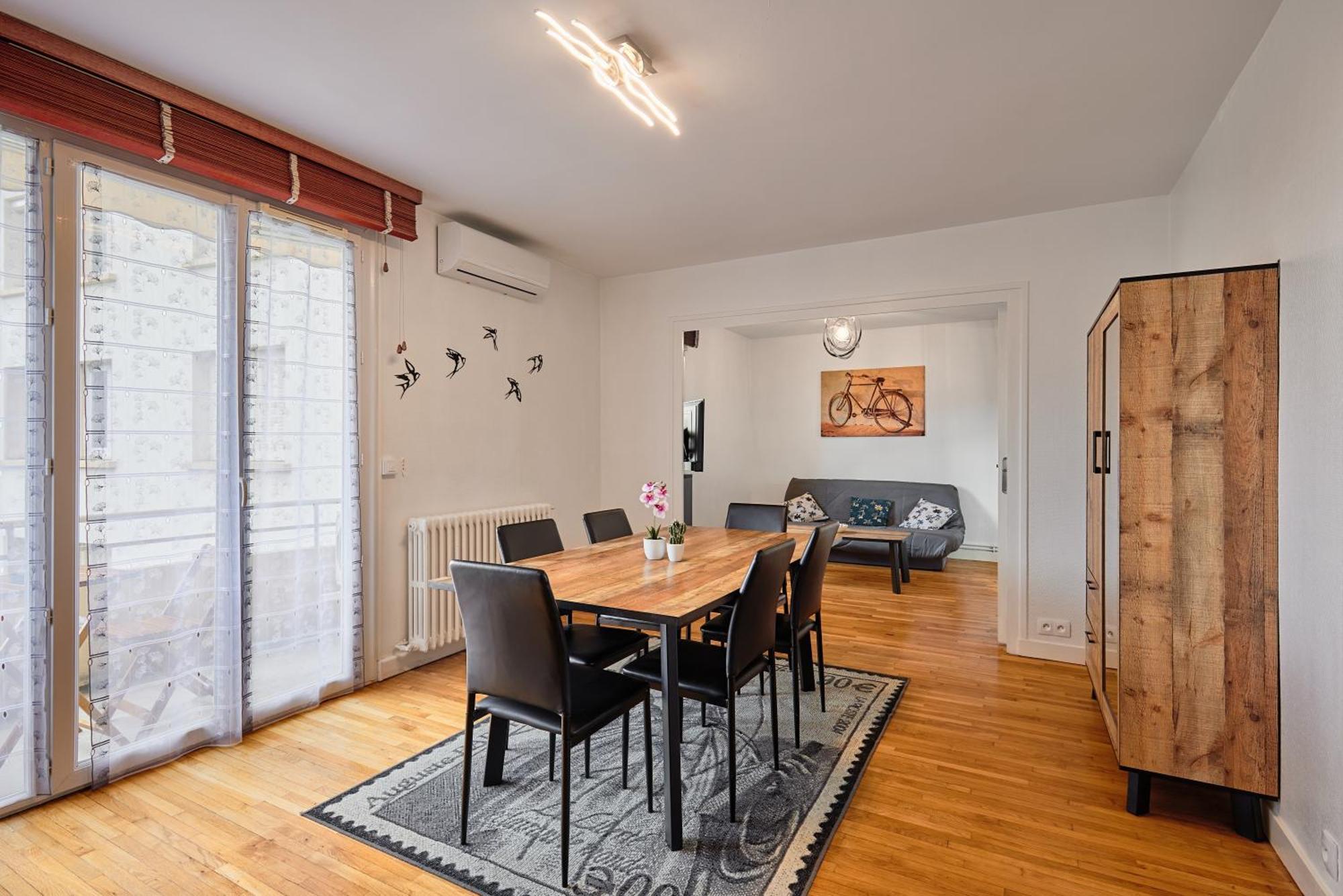Les Hirondelles - 2 Chambres, 3 Lits, Climatisation Et Balcon Bourg-en-Bresse Luaran gambar